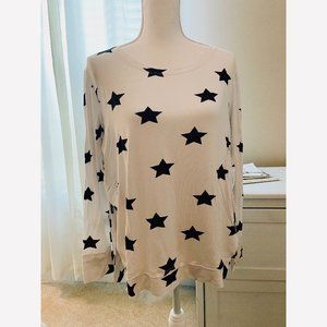 STAR SIDE SLIT LONG SLEEVE TOP